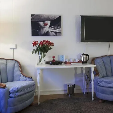 Bed & Breakfast Central Avenue *